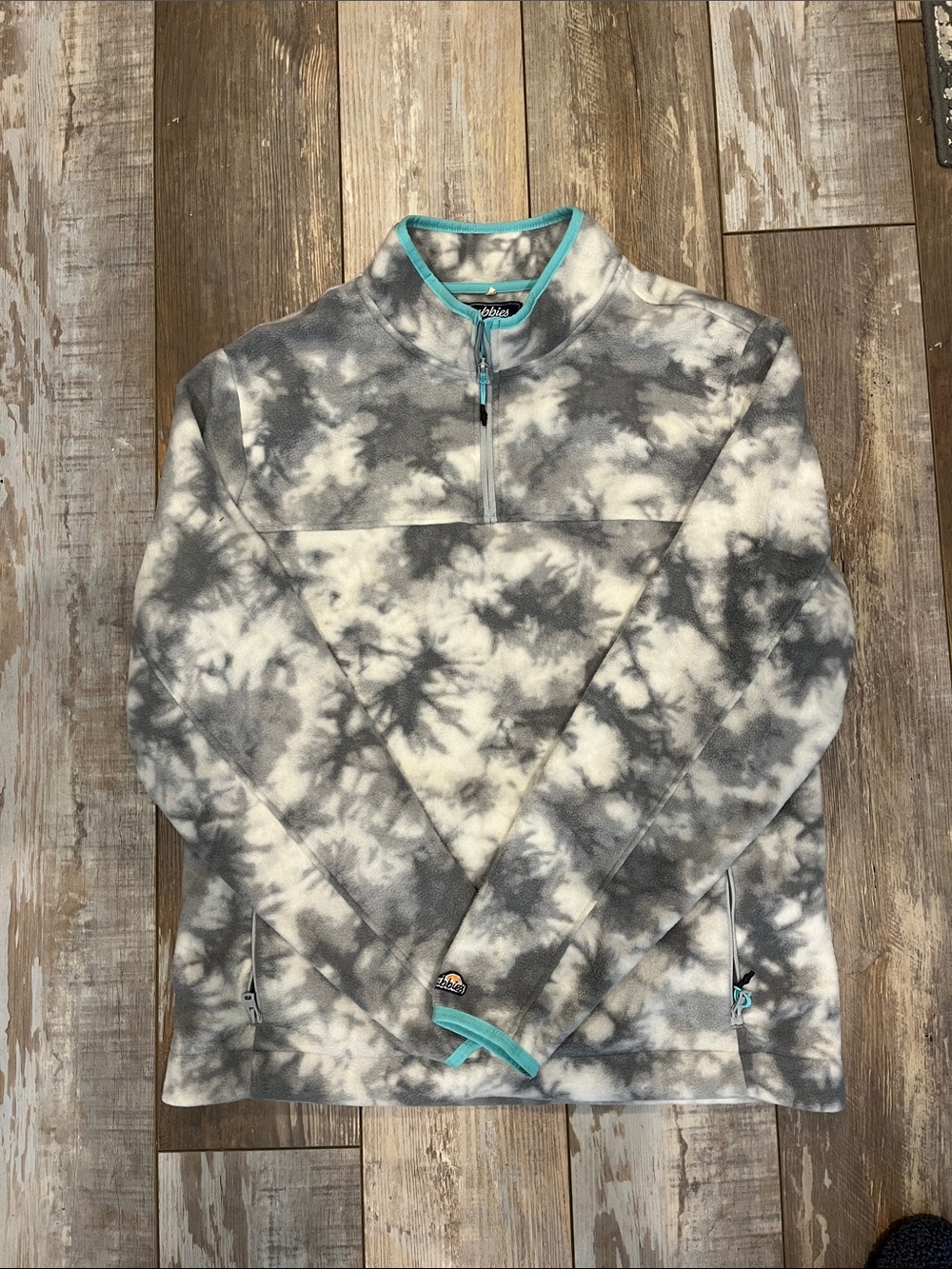 Chubbies Men's Tie-Dye Gray & White Quarter-Zip Fleece Sweater with Aqua Trim
